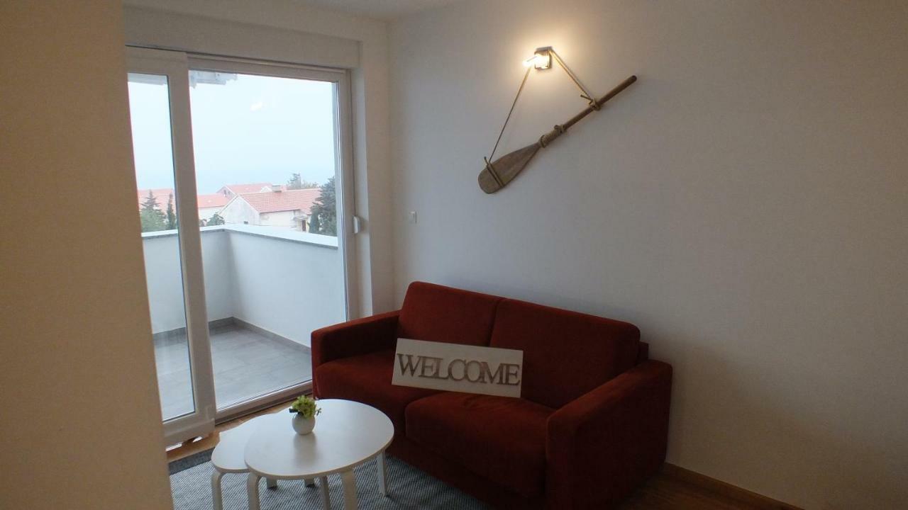 Apartment Paulina Novalja Exterior photo
